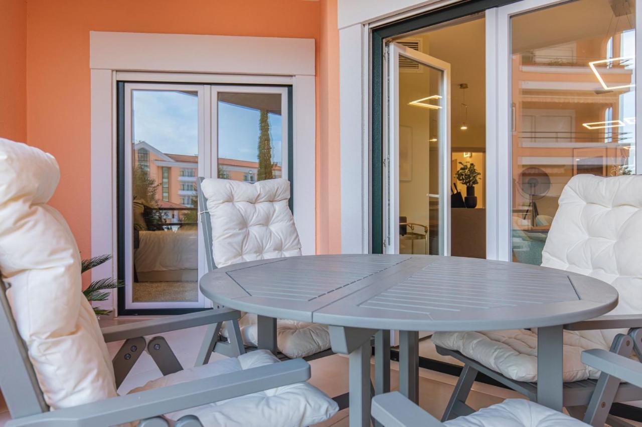 Deluxe 2Bdr Apartment In Carcavelos By Lovelystay Esterno foto