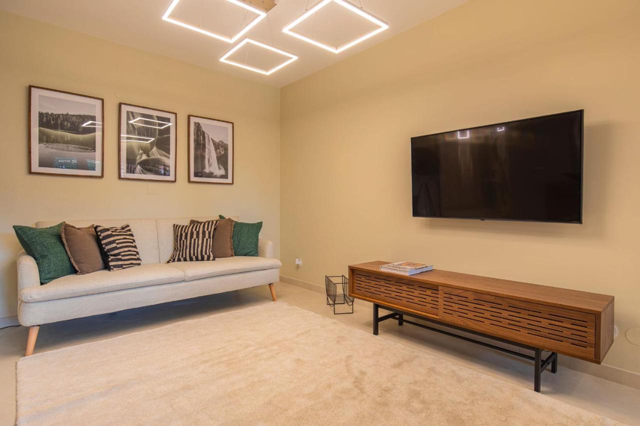 Deluxe 2Bdr Apartment In Carcavelos By Lovelystay Esterno foto
