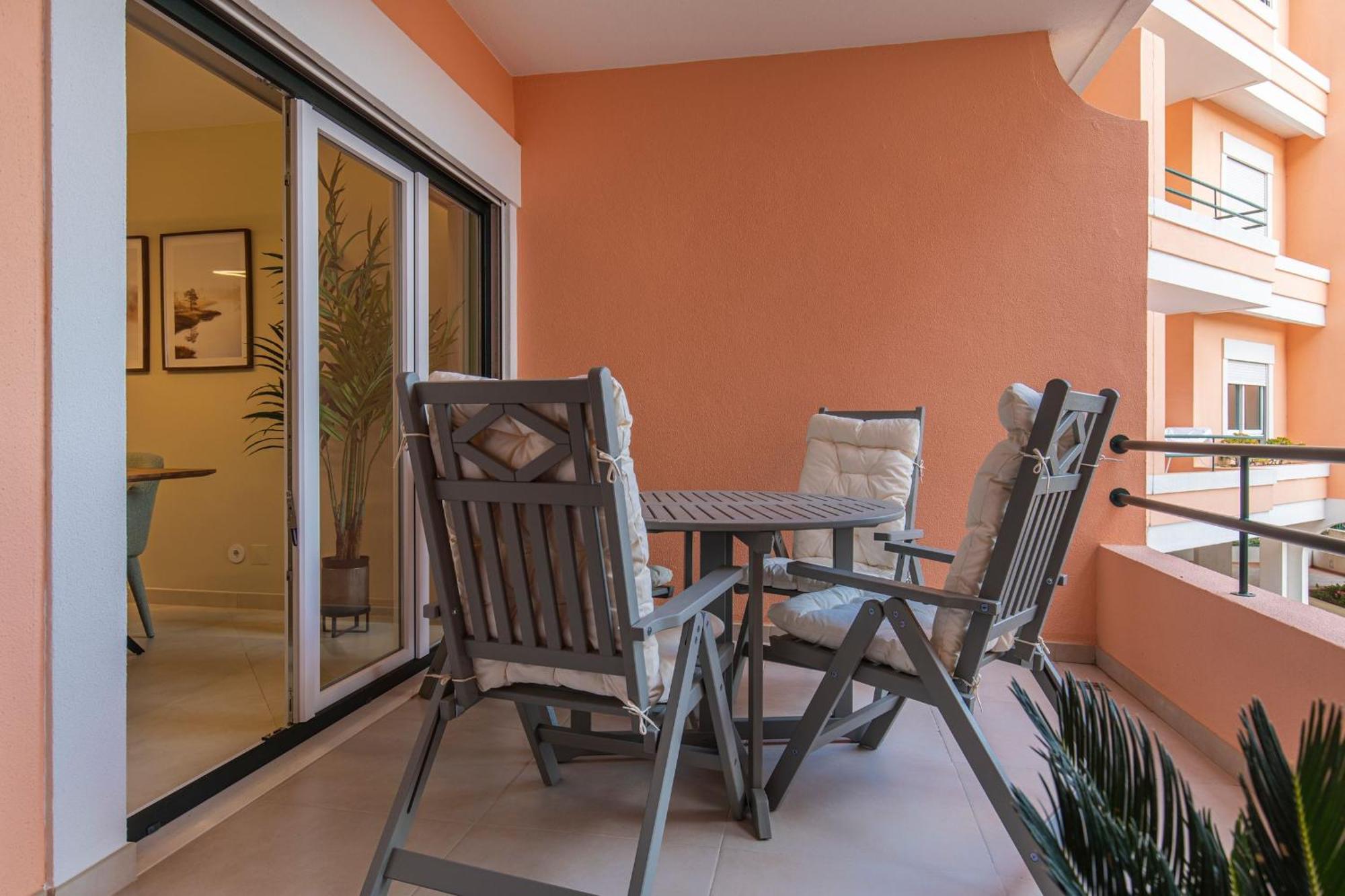 Deluxe 2Bdr Apartment In Carcavelos By Lovelystay Esterno foto